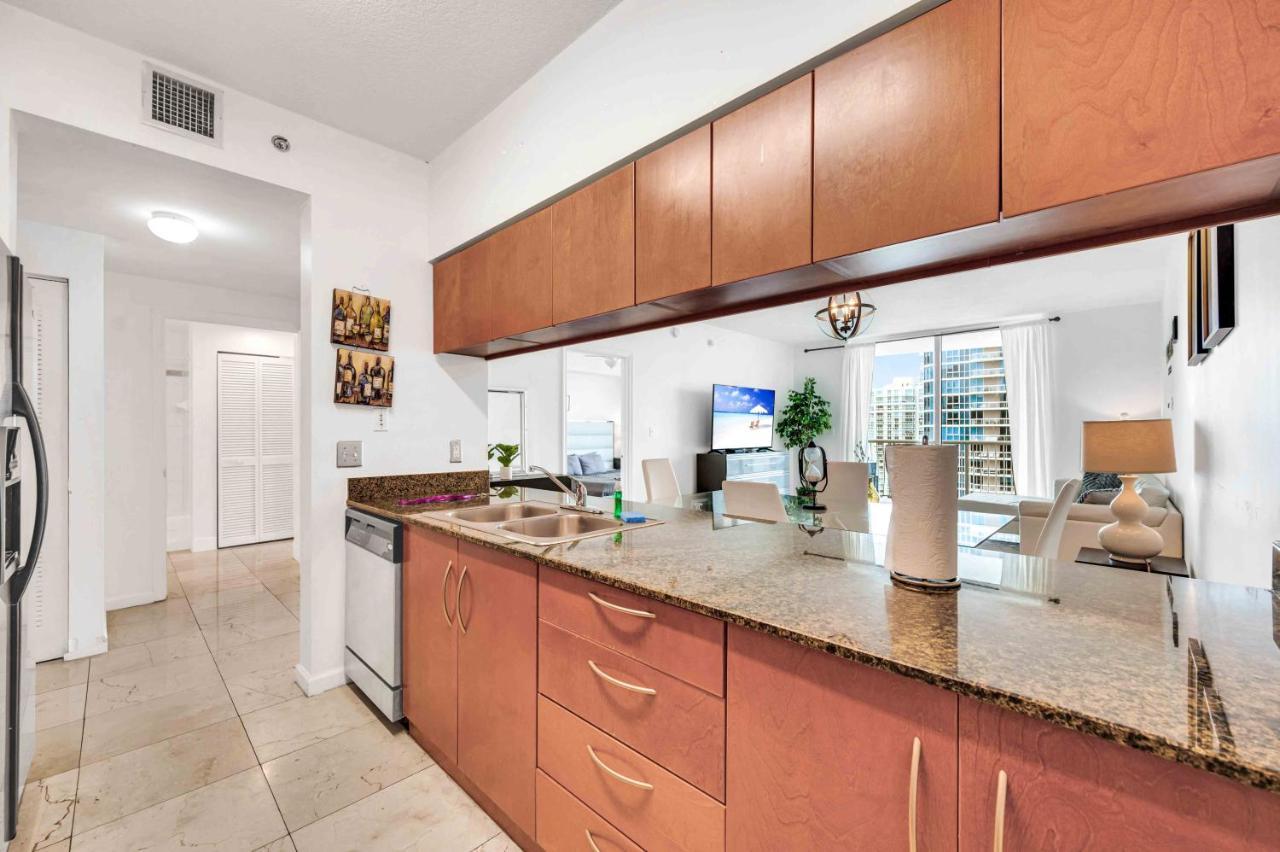 Modern 1 Bed In The Heart Of Brickell With Free Parking Apartment Miami Exterior photo